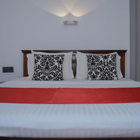 Bed and Breakfast Angel Tower Kandy Exterior foto