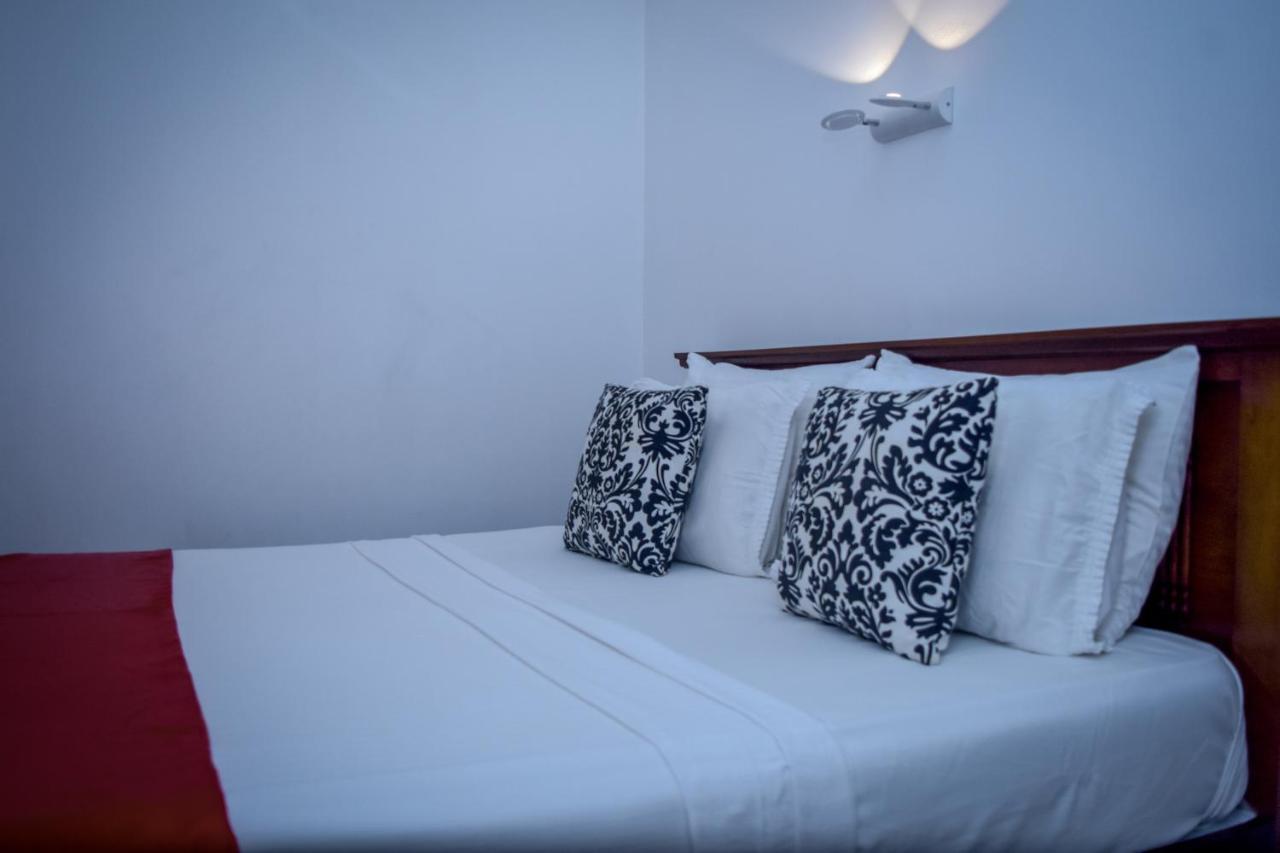 Bed and Breakfast Angel Tower Kandy Exterior foto
